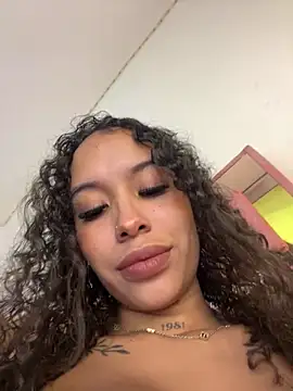 MarieLeon online show from May 26, 10:28 pm