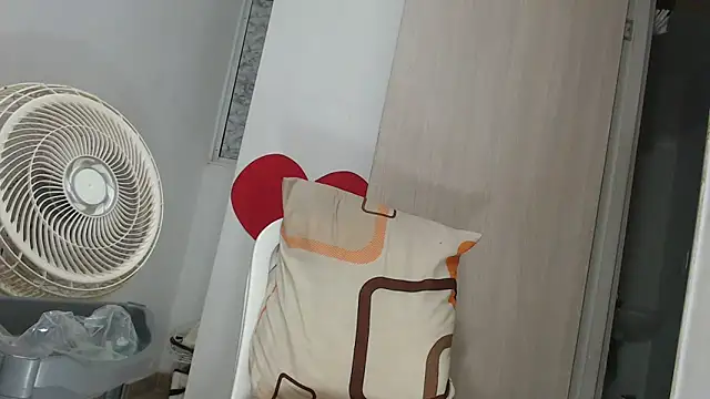 brown halos online show from December 10, 1:00 am