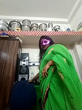 Snapshot of Ayesha-Baby chatting on March 18, 6:15 pm Ayesha-Baby online show from March 18, 6:15 pm