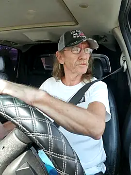 coolbrease10 online show from September 19, 6:08 pm