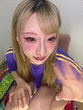 alice  1111 online show from May 5, 1:30 pm