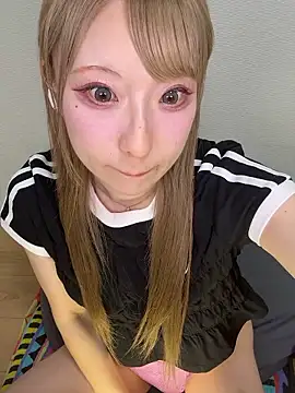 alice  1111 online show from May 20, 12:00 pm