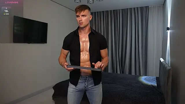 Nik Sharp online show from September 23, 5:05 pm