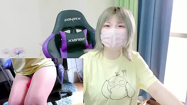 Snapshot of hazuki_8008 chatting on February 24, 3:04 am hazuki 8008 online show from February 24, 3:04 am