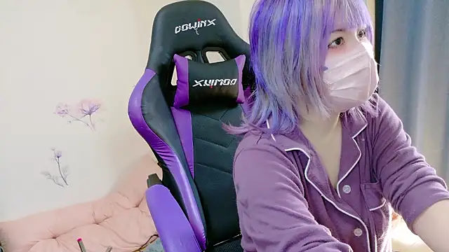 Snapshot of hazuki_8008 chatting on February 28, 2:45 am hazuki 8008 online show from February 28, 2:45 am