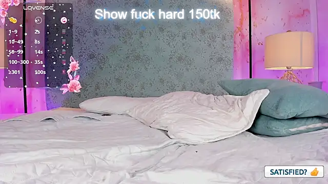 Snapshot of JESSI_NAOMI chatting on March 16, 5:44 am JESSI NAOMI online show from March 16, 5:44 am