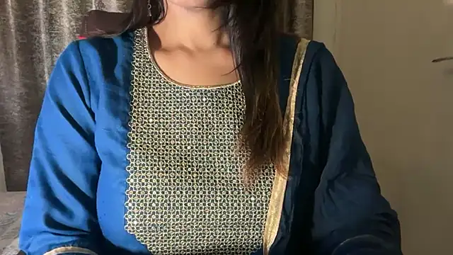 Cupid of Hearts online show from March 14, 6:52 am