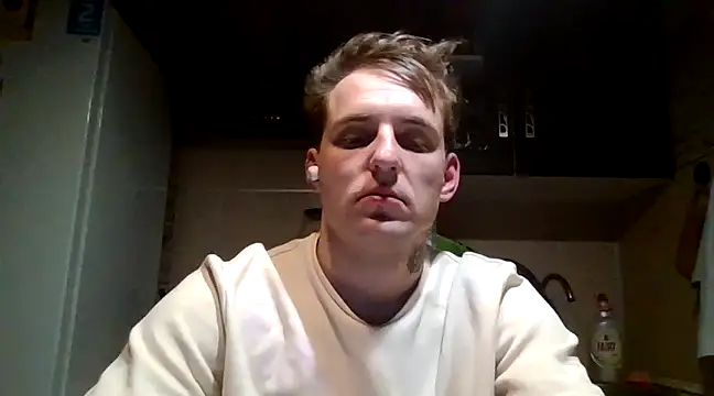 Snapshot of Johny_Hurdman27 chatting on December 7, 9:55 pm Johny Hurdman27 online show from December 7, 9:55 pm