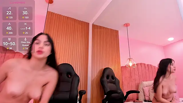 ariel jonees online show from March 4, 7:32 pm
