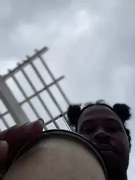 MobyDxck online show from December 28, 2:32 pm