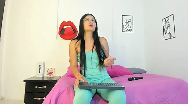 cloehonney online show from December 26, 11:03 pm