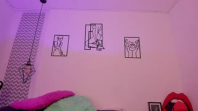 cloehonney online show from September 12, 2:17 pm