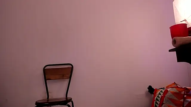 Snapshot of cloehonney chatting on March 10, 8:14 pm cloehonney online show from March 10, 8:14 pm