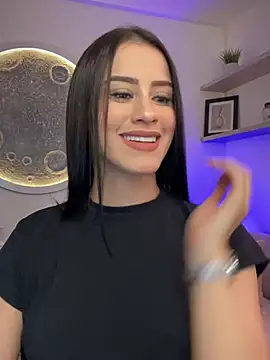 Snapshot of SarahhSmitth1 chatting on March 3, 11:03 pm SarahhSmitth1 online show from March 3, 11:03 pm