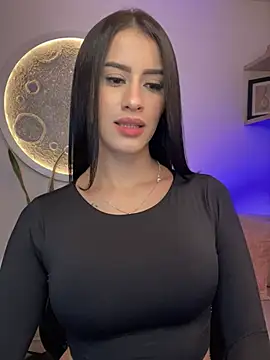 Snapshot of SarahhSmitth1 chatting on March 13, 10:43 pm SarahhSmitth1 online show from March 13, 10:43 pm