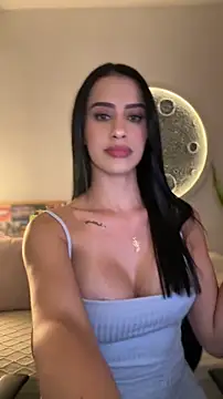 Snapshot of SarahhSmitth1 chatting on April 29, 11:33 pm SarahhSmitth1 online show from April 29, 11:33 pm