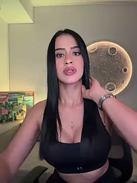 Snapshot of SarahhSmitth1 chatting on June 4, 11:22 pm SarahhSmitth1 online show from June 4, 11:22 pm