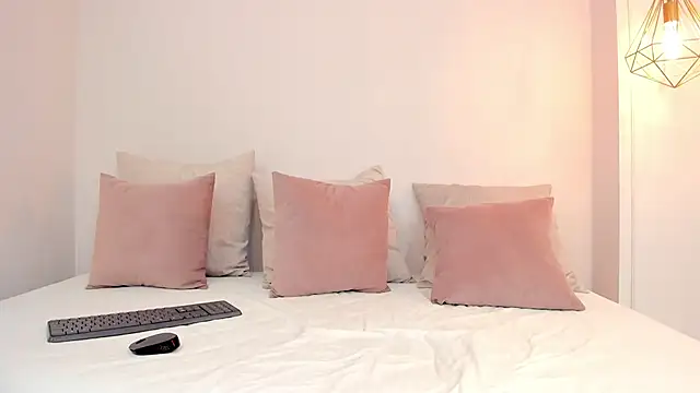 anny tayloor online show from March 5, 7:49 pm