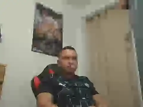 Snapshot of Guti23678 chatting on December 21, 2:30 am Guti23678 online show from December 21, 2:30 am