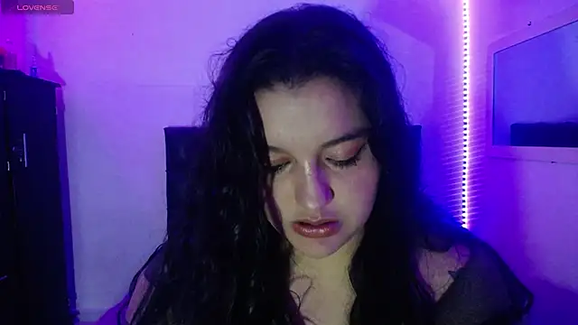 Laurenkenner  online show from October 11, 8:07 pm