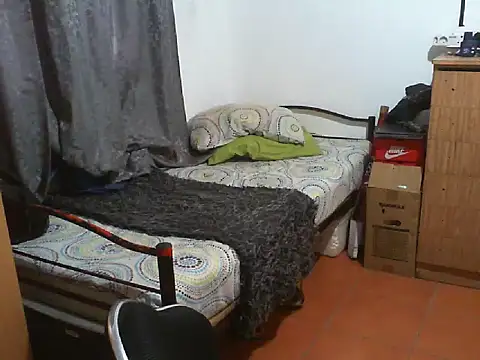 29YOURZ 28  online show from October 1, 8:53 am