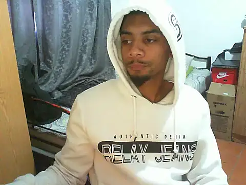 29YOURZ 28  online show from October 6, 8:34 am