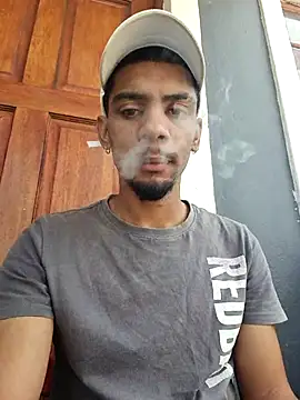 29YOURZ 28  online show from November 11, 10:15 am