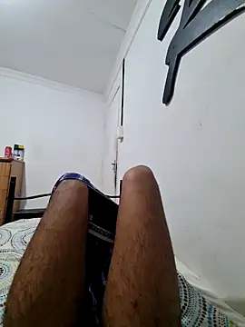 29YOURZ 28  online show from February 3, 8:30 am