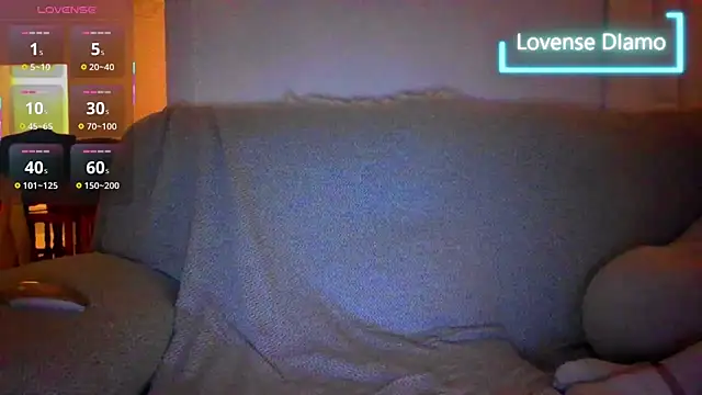  NakedChef  online show from October 22, 11:26 pm