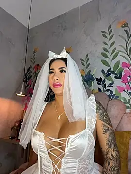 Snapshot of kiim_taaylor chatting on October 14, 7:25 pm kiim taaylor online show from October 14, 7:25 pm