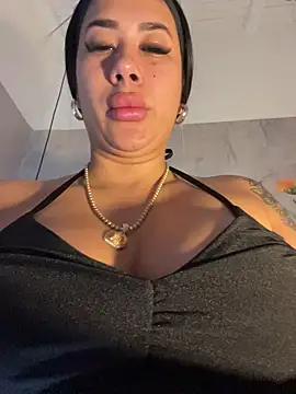 Snapshot of kiim_taaylor chatting on November 2, 11:45 am kiim taaylor online show from November 2, 11:45 am