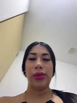kiim taaylor online show from June 28, 12:11 pm