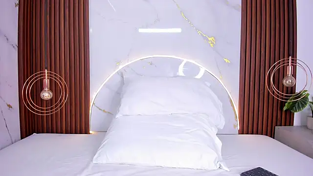 Snapshot of miamiller69 chatting on October 4, 4:54 am miamiller69 online show from October 4, 4:54 am