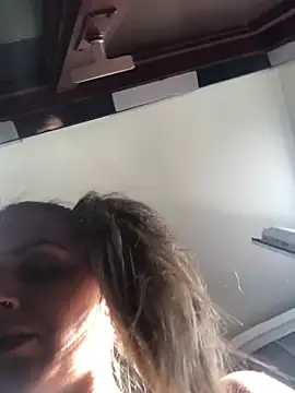 Daisyforyou online show from March 22, 7:04 am