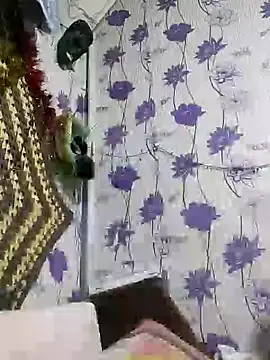 SweetLeila40 online show from January 2, 7:40 pm