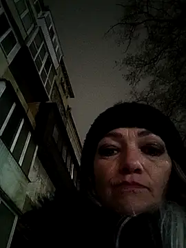 SweetLeila40 online show from November 4, 6:18 pm