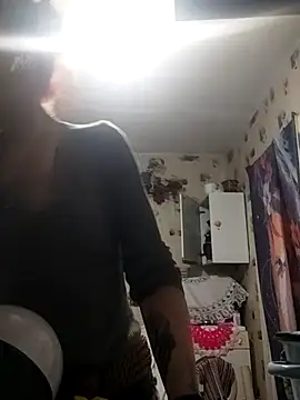 SweetLeila40 online show from March 25, 9:21 pm