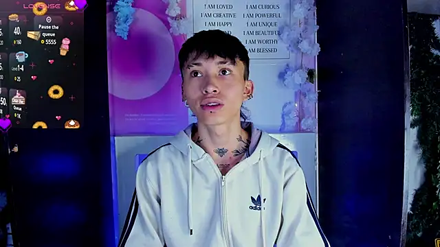 Snapshot of juniior_2311_ chatting on February 12, 9:22 pm juniior 2311  online show from February 12, 9:22 pm