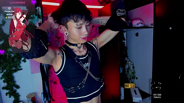 Snapshot of juniior_2311_ chatting on March 5, 12:27 am juniior 2311  online show from March 5, 12:27 am