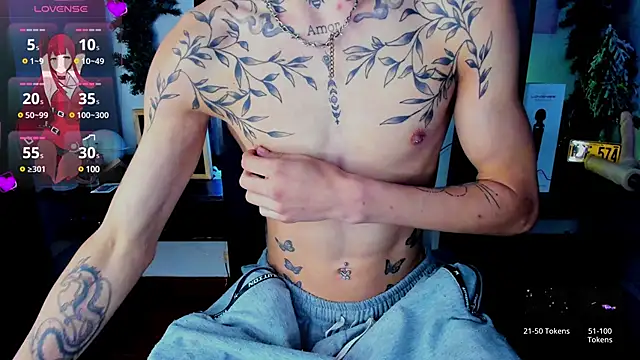 Snapshot of juniior_2311_ chatting on March 5, 3:40 pm juniior 2311  online show from March 5, 3:40 pm