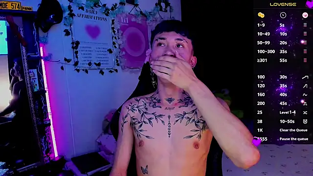 Snapshot of juniior_2311_ chatting on September 10, 4:12 am juniior 2311  online show from September 10, 4:12 am