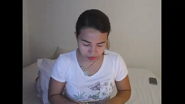 sexymoreniita online show from February 26, 11:04 pm