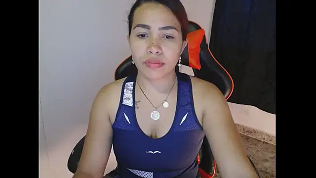 sexymoreniita online show from March 9, 11:03 pm
