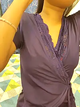 Snapshot of yhona_darling chatting on November 30, 12:20 pm yhona darling online show from November 30, 12:20 pm