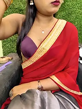 yhona darling online show from March 31, 3:45 pm