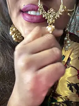 Snapshot of pikaindian chatting on February 22, 6:57 am pikaindian online show from February 22, 6:57 am