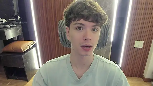 calvin love you online show from June 30, 2:18 pm