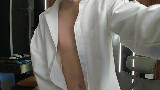 calvin love you online show from July 26, 9:38 am