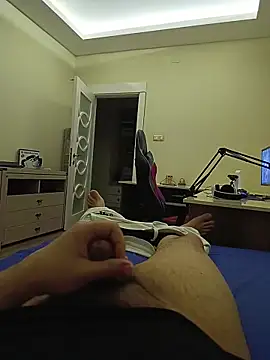 Snapshot of 31cektirenbatuu chatting on October 23, 9:46 pm 31cektirenbatuu online show from October 23, 9:46 pm