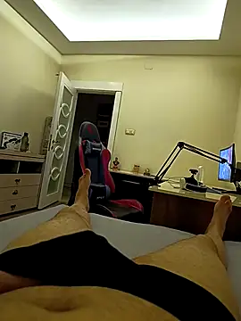 Snapshot of 31cektirenbatuu chatting on October 27, 8:57 pm 31cektirenbatuu online show from October 27, 8:57 pm